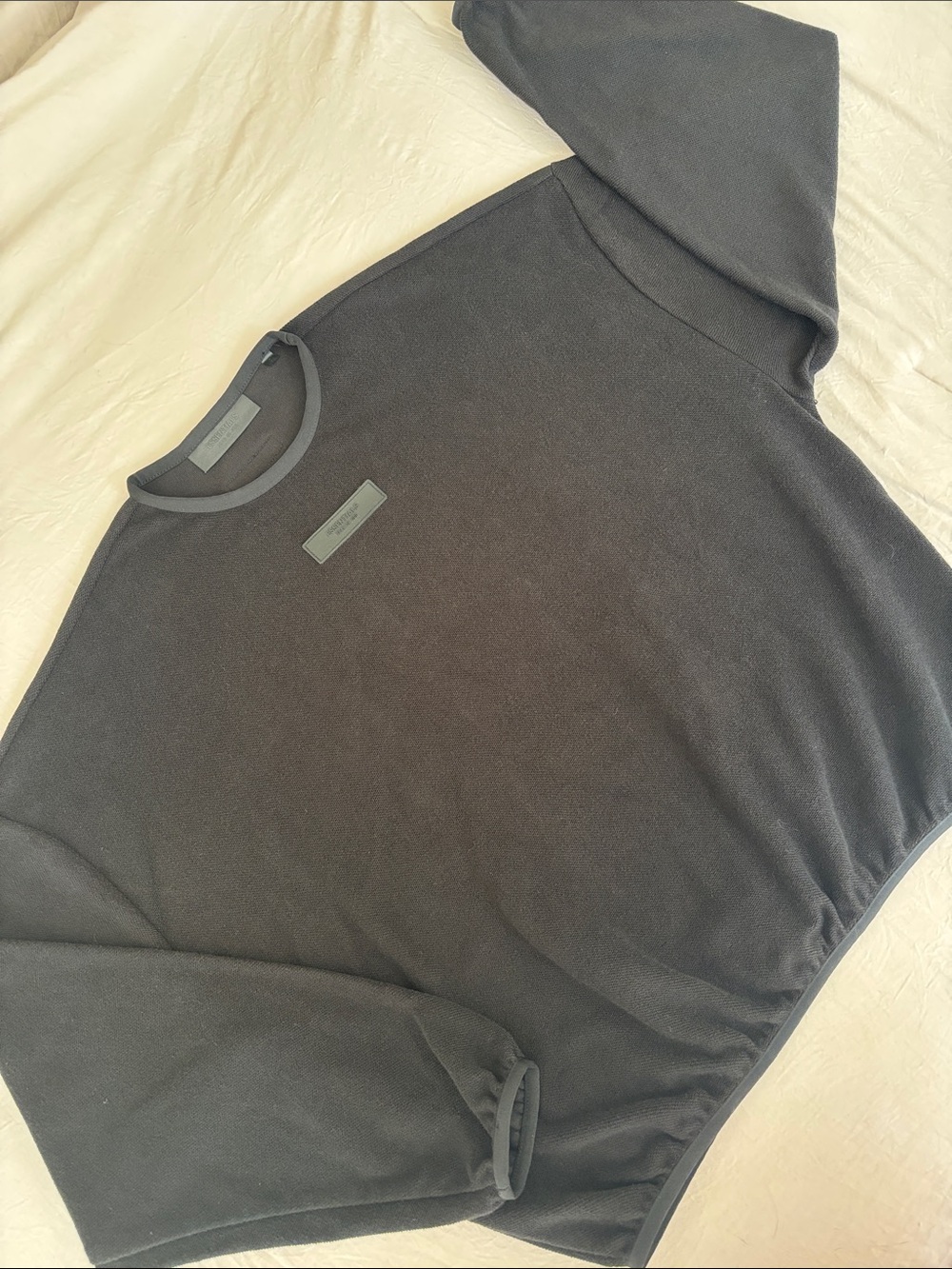Essentials Men's 100 % Cotton Crewneck Sweatshirt in Black L